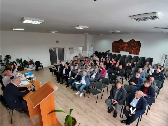 Съветници в Ардино гласуваха разпределението на средствата за капиталови разходи през настоящата година, финансирани от различни източници