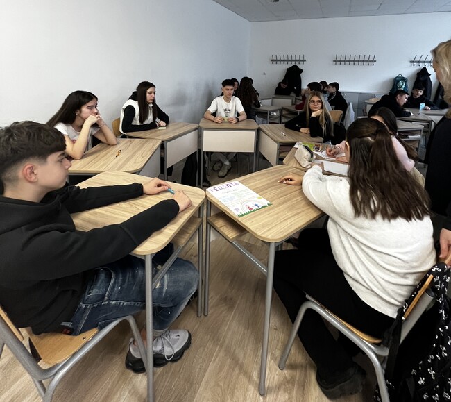 Методика за превенция на детското насилие се прилага в три ловешки училища