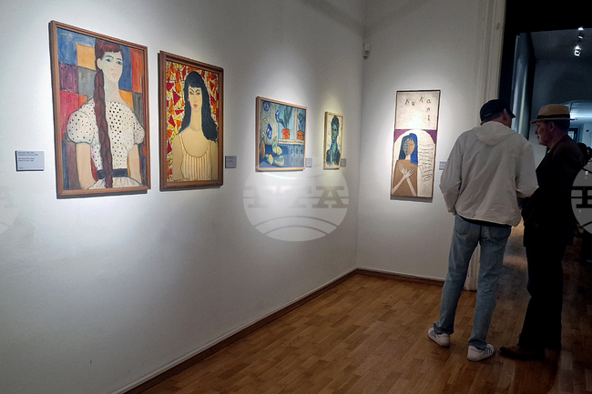 Exhibition Introduces Unconventional Perspective on Artist Lika Yanko