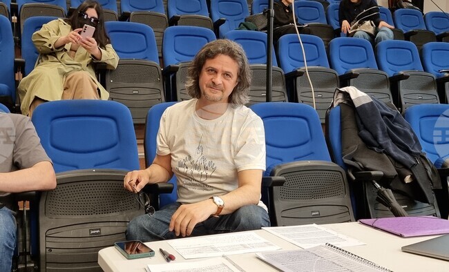 Враца има фантастичен симфоничен оркестър и мениджър, каза основателят на международния конкурс за диригенти на оркестри Кристиан Оросану