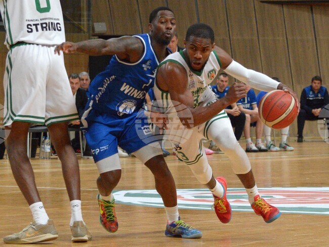 Черно море Тича победи Спартак Плевен и поведе в четвъртфиналната серия в НБЛ