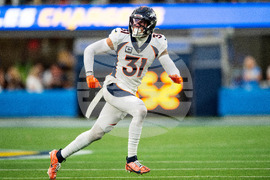 Broncos Simmons Retires Football