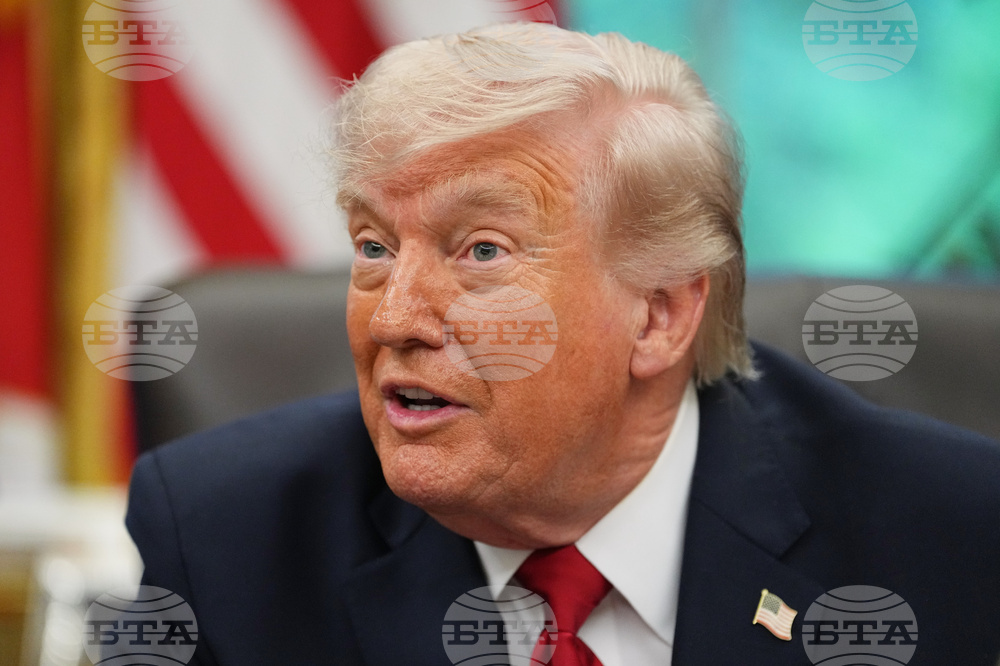 Trump NASA Artemis Moonshot