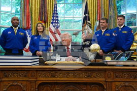 Trump NASA Artemis Moonshot