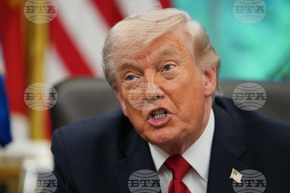 Trump NASA Artemis Moonshot