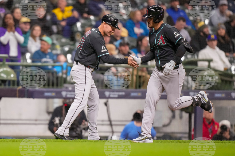 Diamondbacks Brewers Baseball