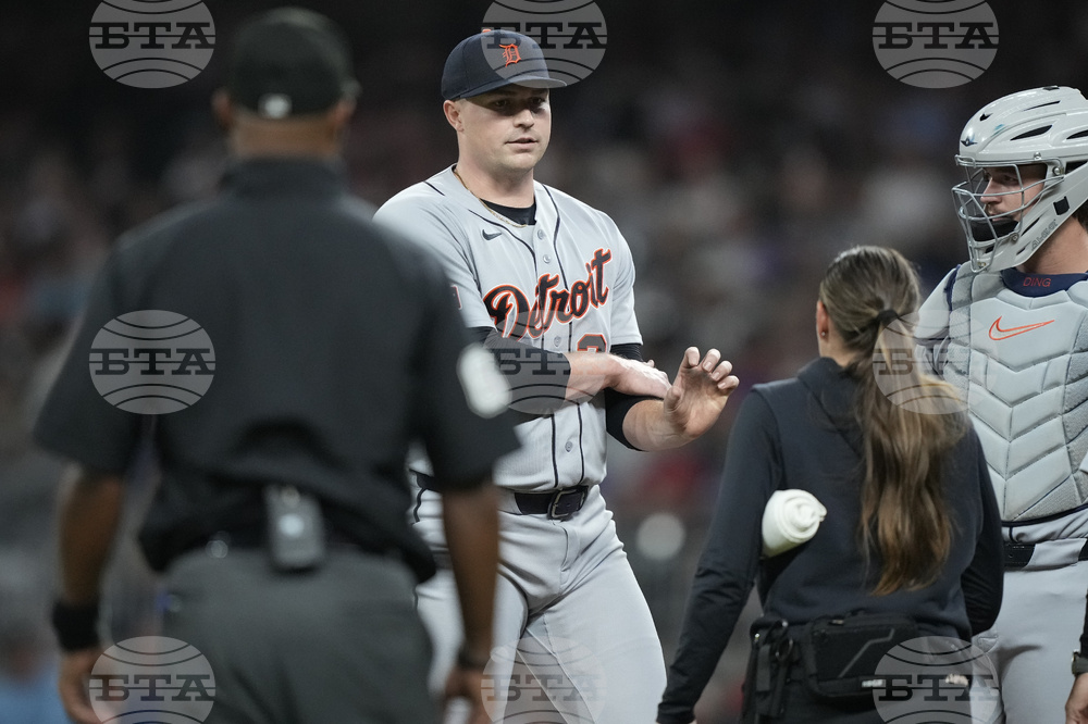 Tigers Braves Baseball