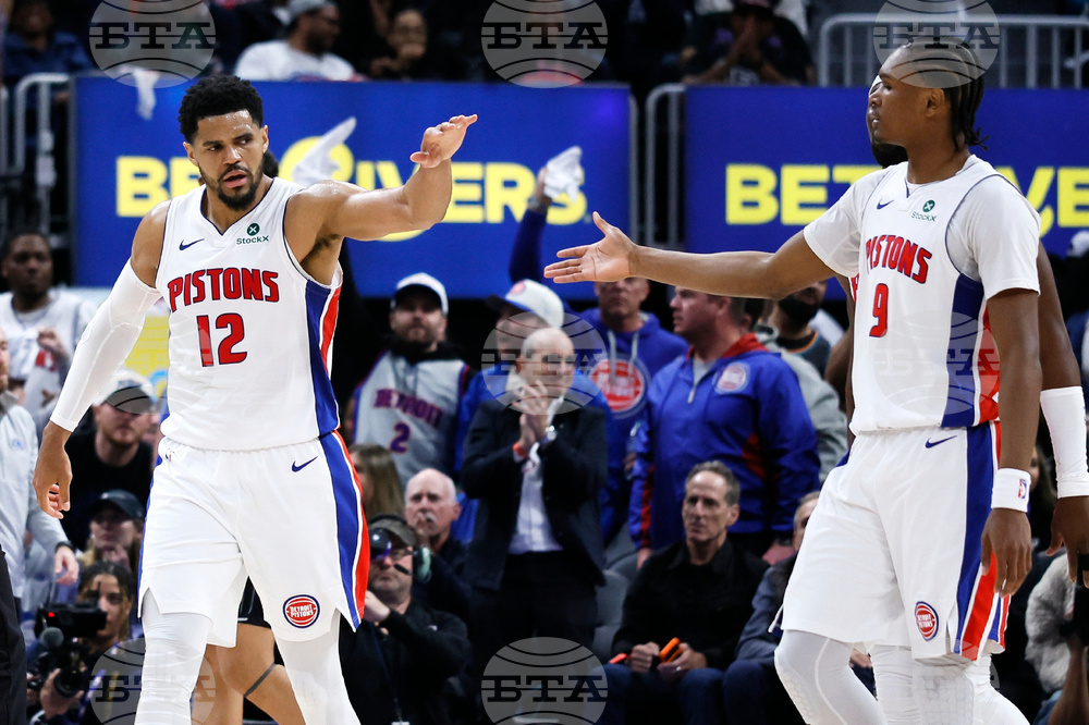 Magic Pistons Basketball