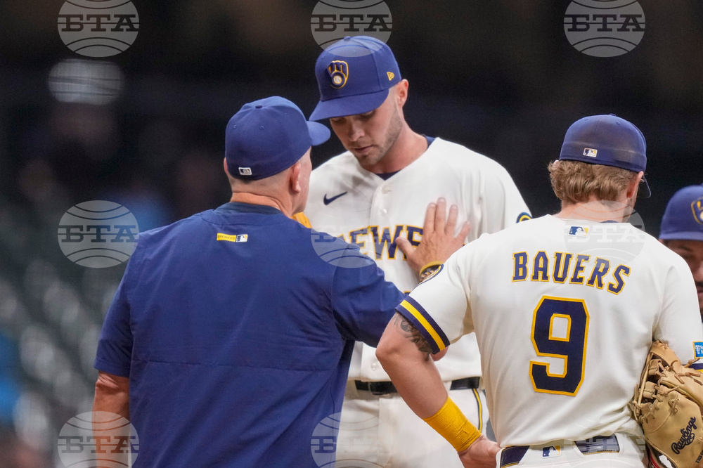 Diamondbacks Brewers Baseball