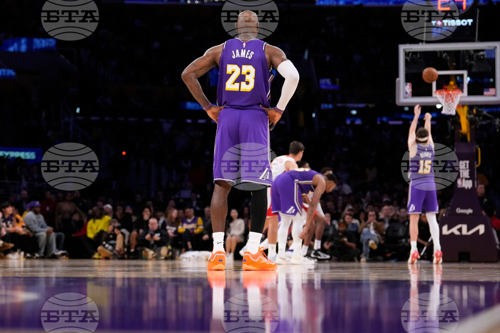 Rockets Lakers Basketball