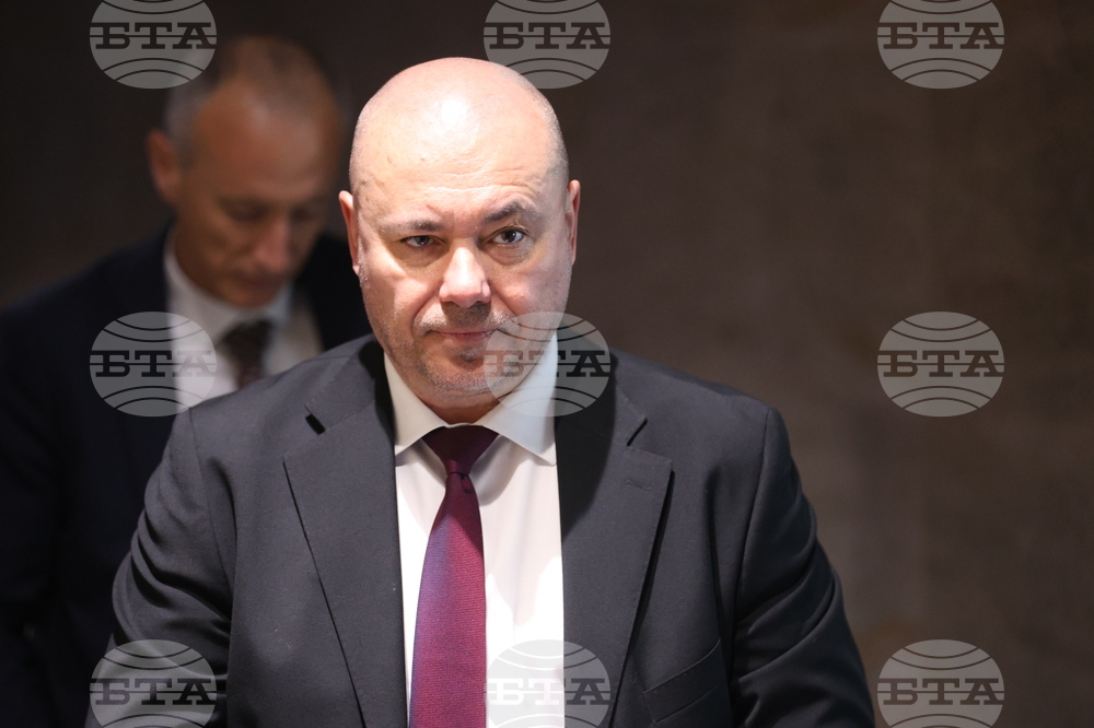 52-ро на Народно събрание - депутати - пристигане