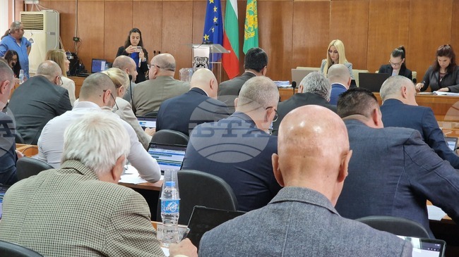 Общинският съвет в Шумен отложи разглеждането на отпускане на временен безлихвен заем и приемането на бюджетни разчети и лимити