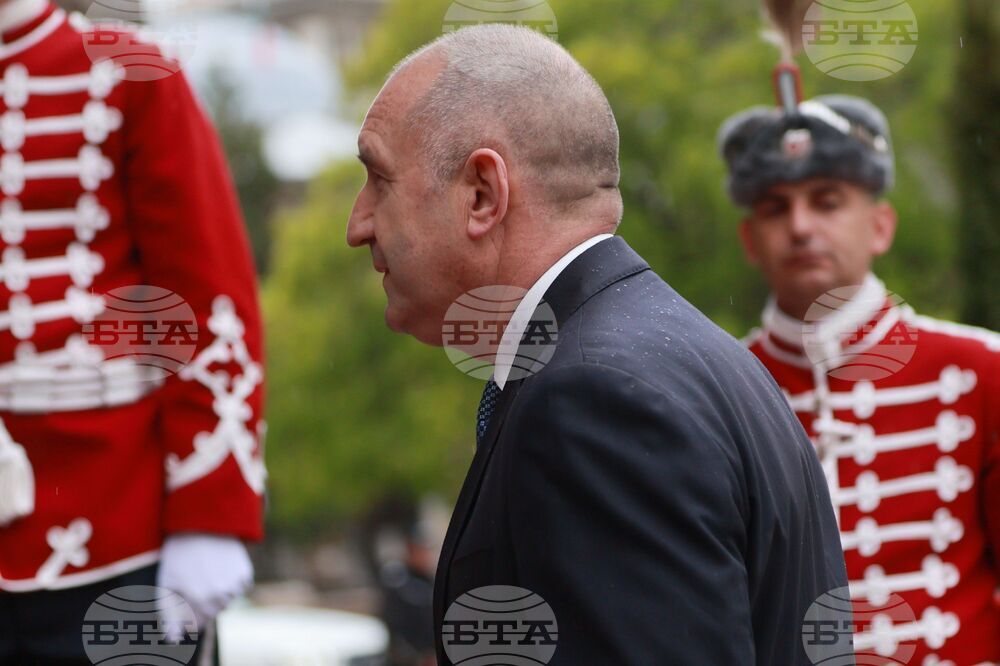 Народно събрание - тържествено заседание - депутати - пристигане