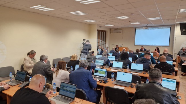 Общинският съвет в Горна Оряховица прие промени в наредбата за местните такси и цени на услуги