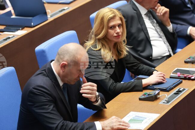 Михаела Доцова от "Прогресивна България" и Петър Петров от "Възраждане" са кандидатурите за председател на Народното събрание