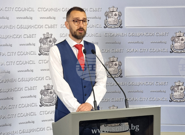 Проблемът с презастрояването в "Младост" е един от основните за мен, каза кметът на района Ивайло Кукурин в Столичния общински съвет