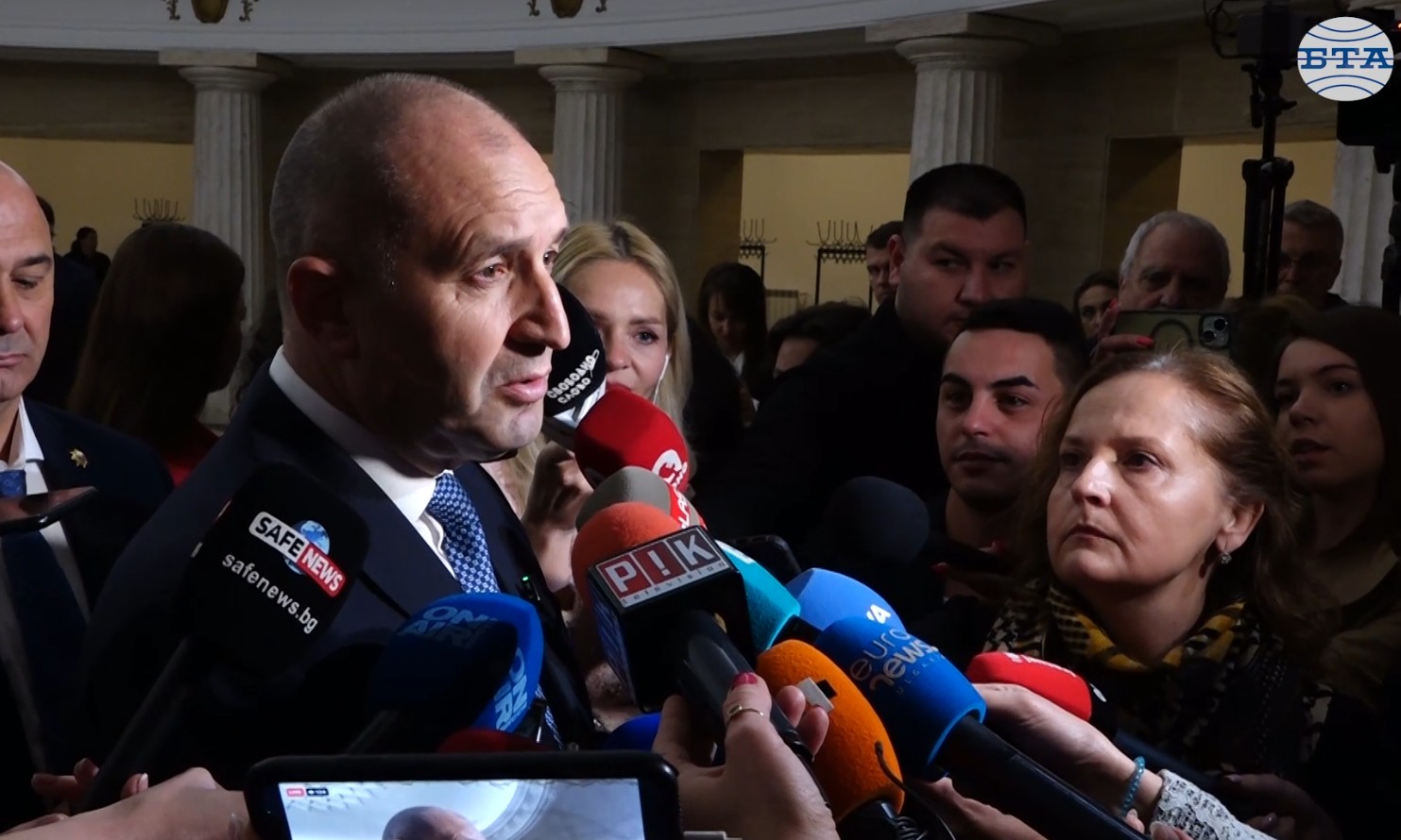 Надявам се правителството да е готово като състав и структура преди 15 май, защото работата е страшно много, каза Румен Радев