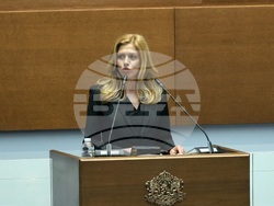 Народно събрание - Михаела Доцова