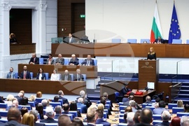 Народно събрание - Михаела Доцова