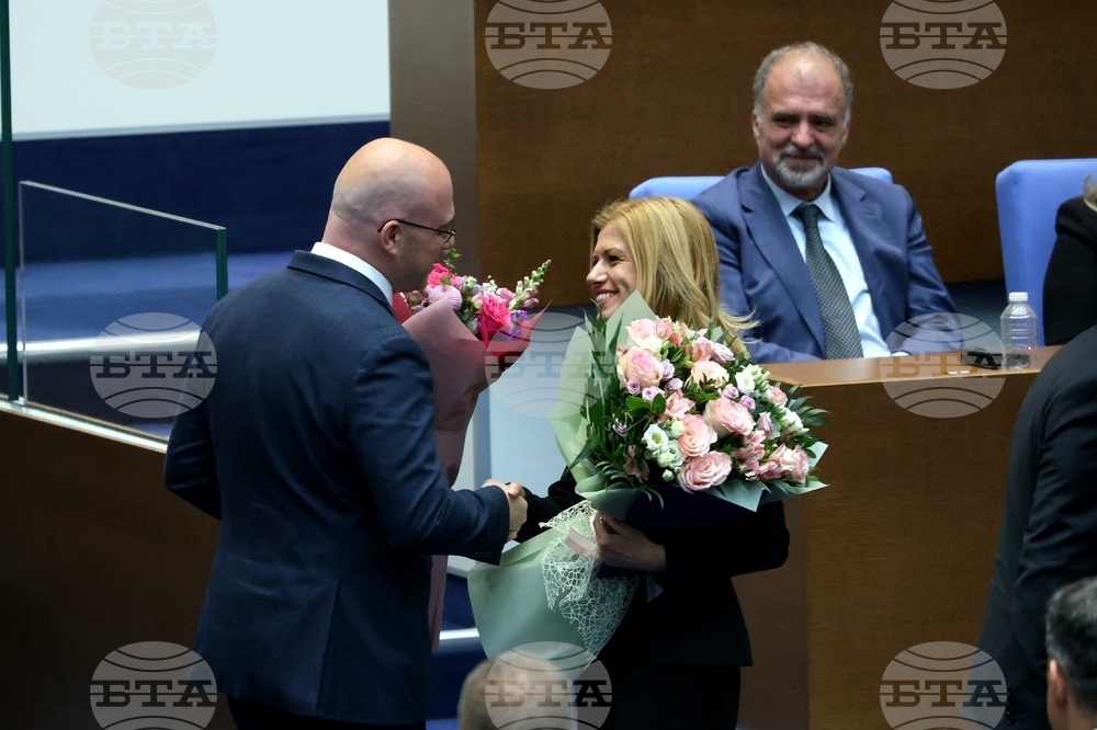 Народно събрание - Михаела Доцова