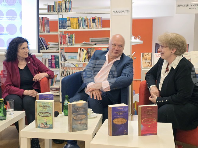 Френски институт - Ерик-Еманюел Шмит - дискусия