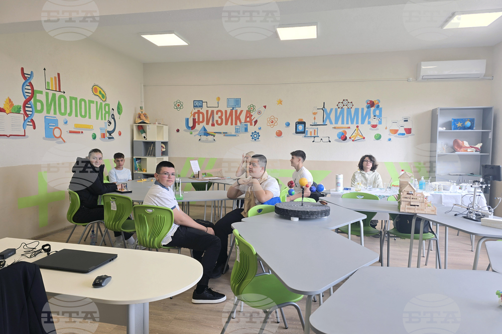Село Първомай - училище - STEM-център - откриване