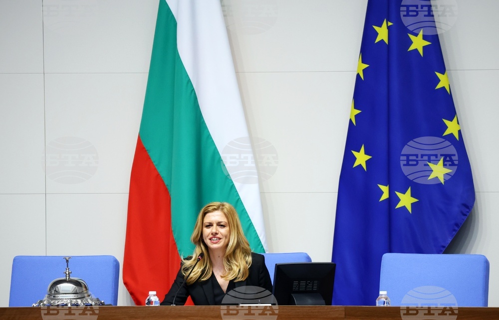 Народно събрание - Михаела Доцова