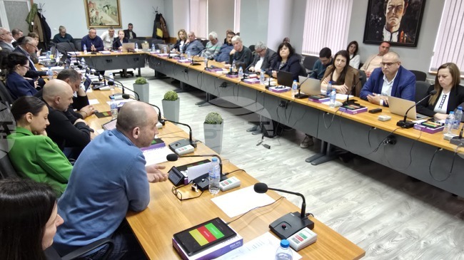  Общинските съветници в Ловеч приеха доклад за осъществените читалищни дейности в общината