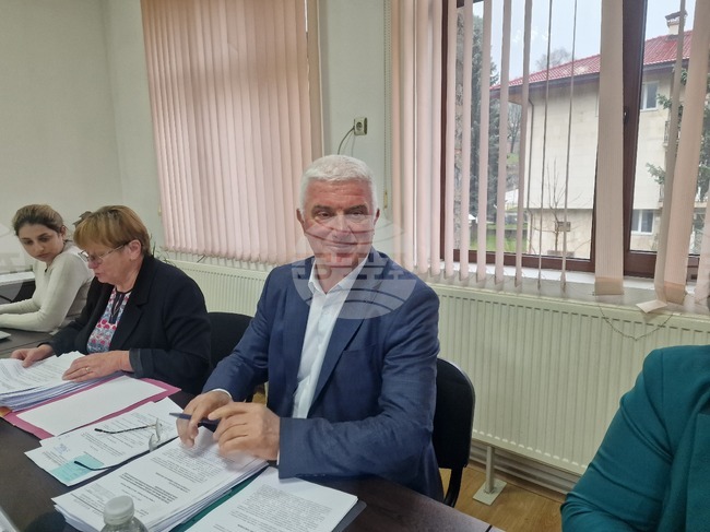 Общинският съвет в Чепеларе гласува да бъдат отпуснати помощи на три млади семейства