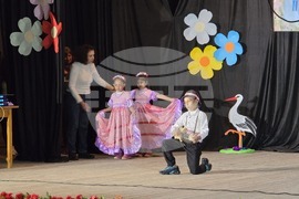 Село Крушовица - пролетен фестивал - етноси