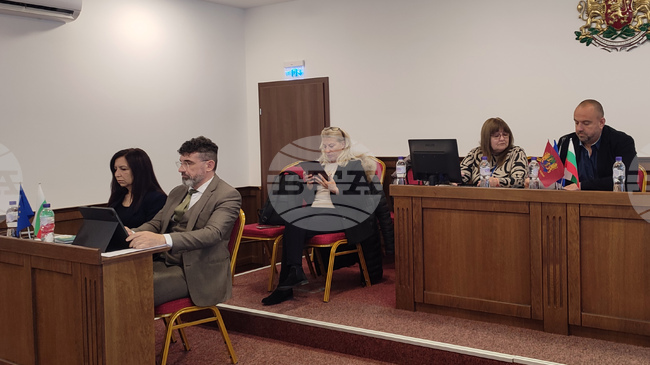 Съветниците в Девня одобриха Общината да кандидатства за финансиране по Програма "Развитие на човешките ресурси"