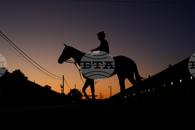 APTOPIX Kentucky Derby Horse Racing
