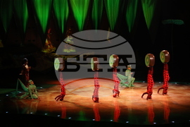 Cirque du Soleil - „Ovo“ - представление