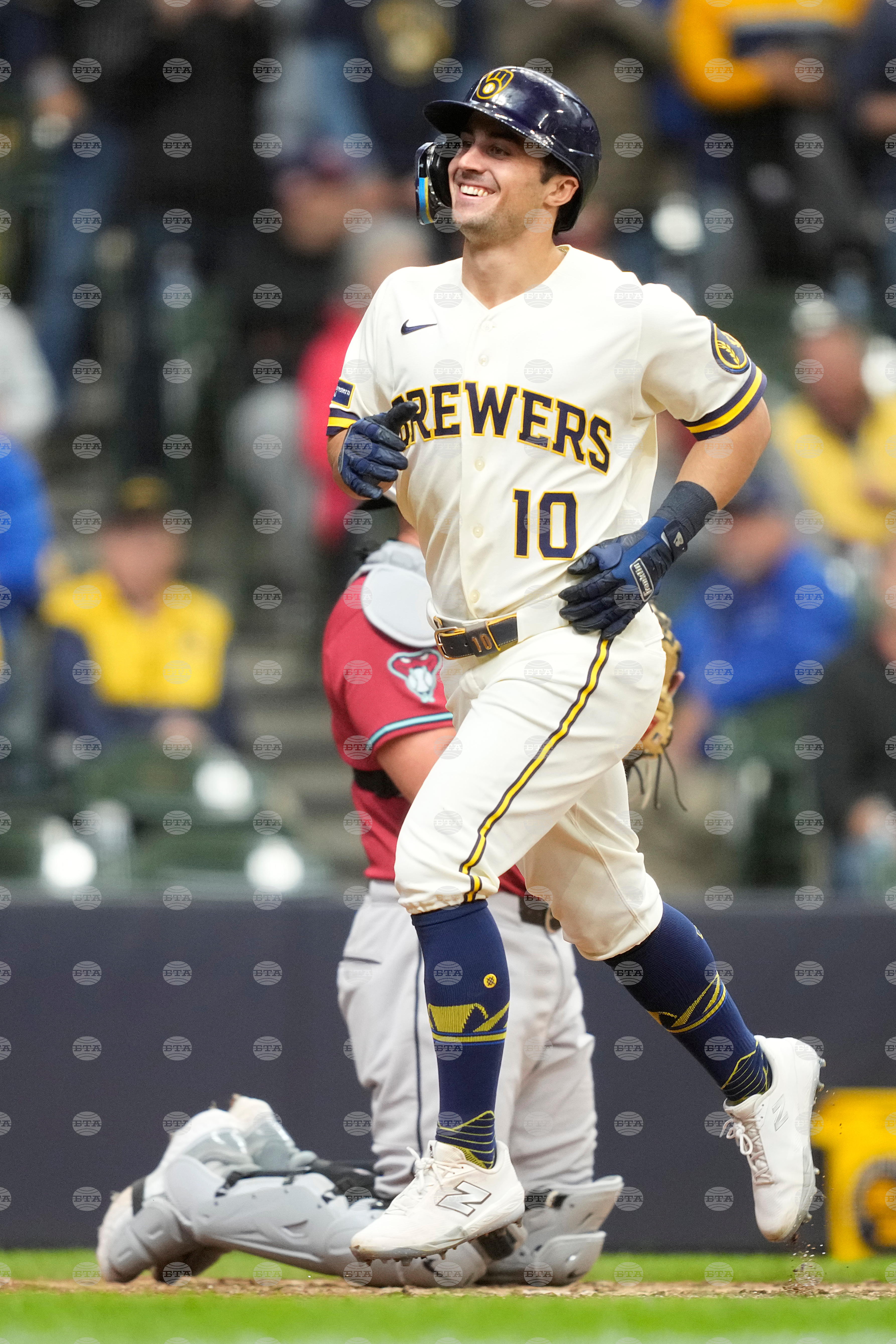 Diamondbacks Brewers Baseball