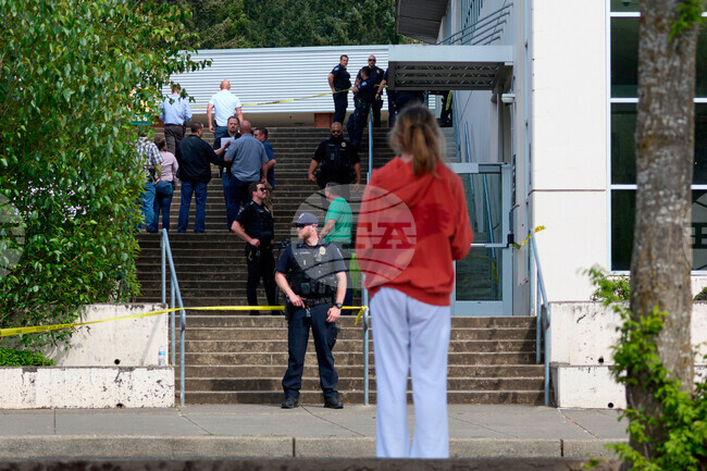 APTOPIX Tacoma High School Stabbing