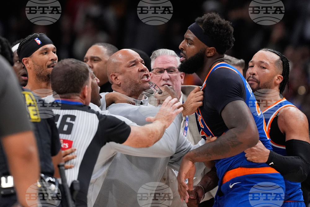 Knicks Hawks Basketball