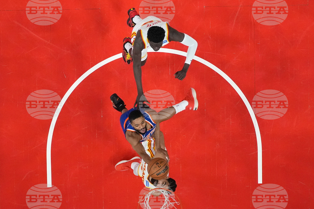 Knicks Hawks Basketball