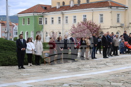 Панагюрище - 150 години от Априлското въстание - гирлянда - полагане