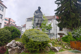 Габрово -  Цанко Дюстабанов - паметник