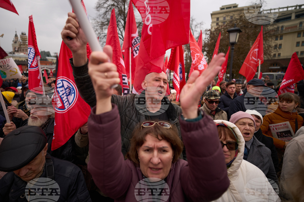 Russia May Day Labor