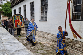 Варна - храм „Св. Архангел Михаил“ - чудотворна икона Св. Богородица „Скоропослушница“