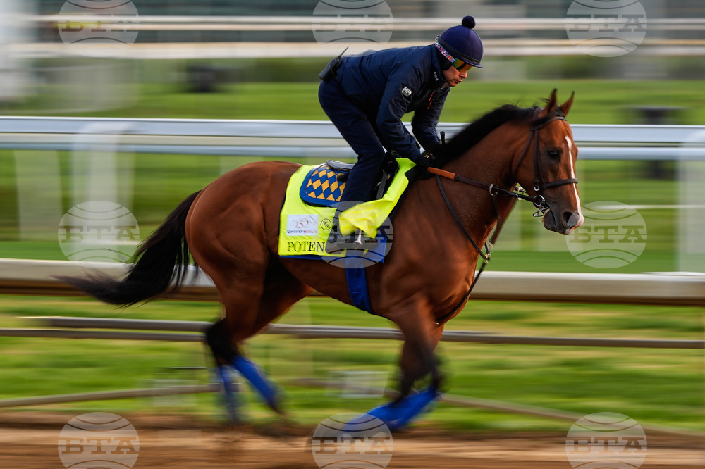 Kentucky Derby Horse Racing