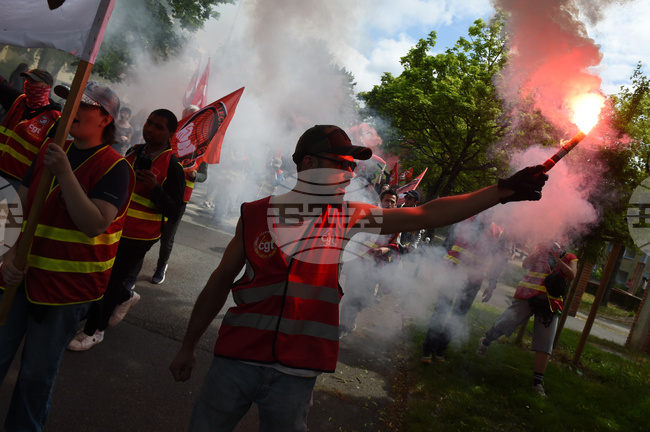 APTOPIX France May Day
