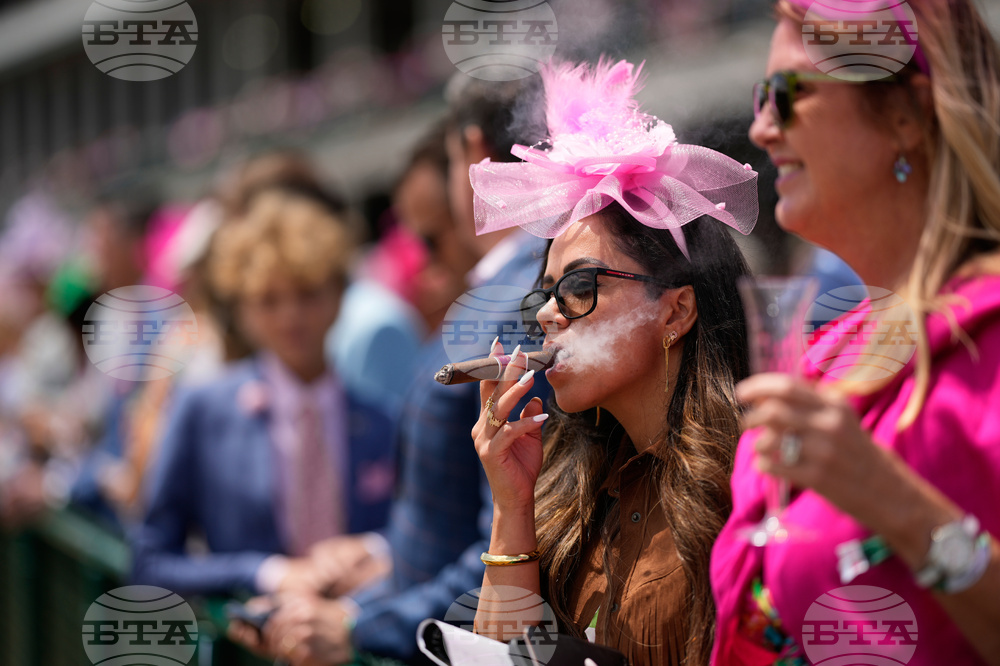 Kentucky Oaks Horse Racing