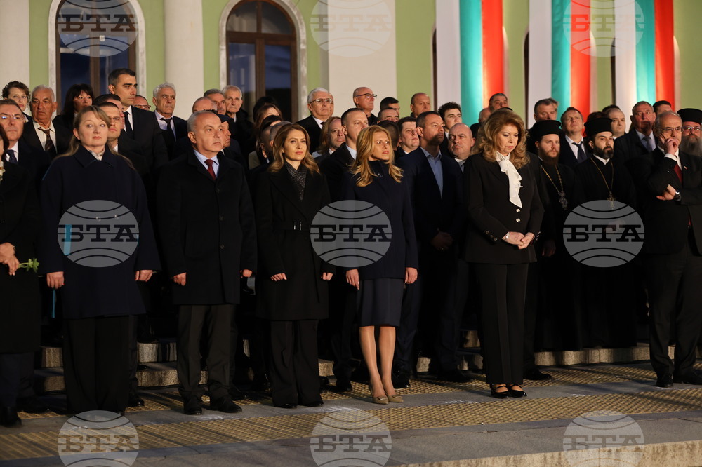 Панагюрище - 150 години от Априлското въстание - тържествена проверка-заря