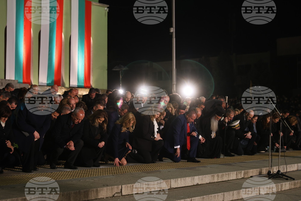Панагюрище - 150 години от Априлското въстание - тържествена проверка-заря