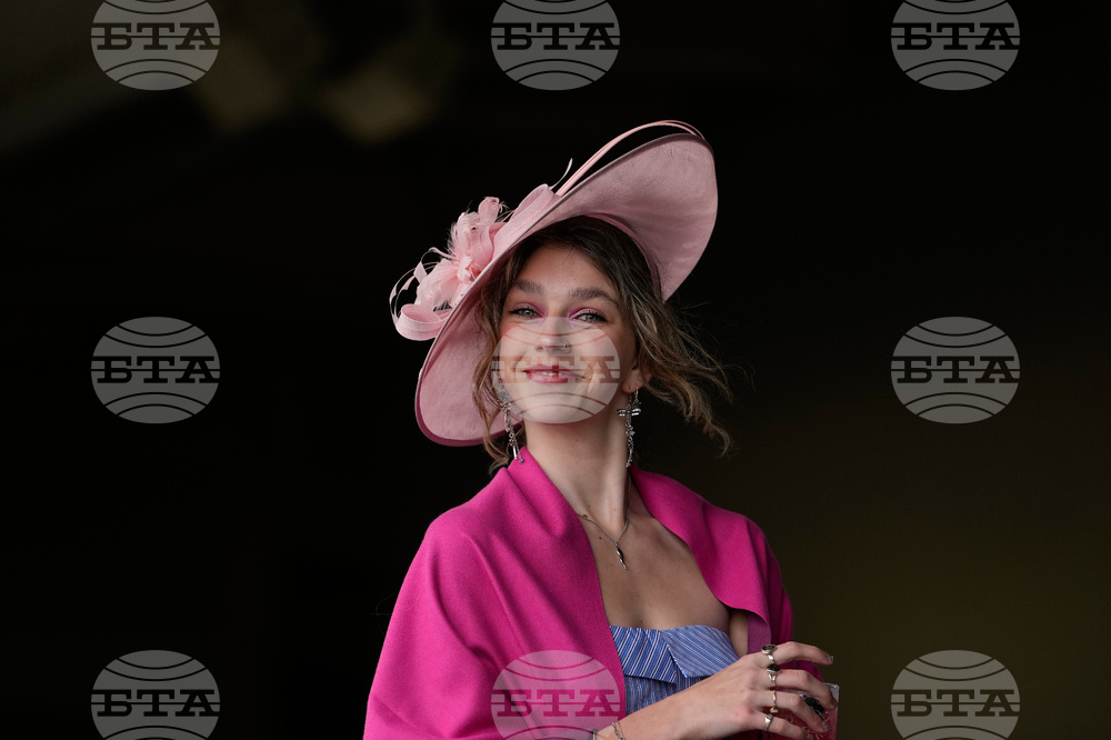 Kentucky Oaks Horse Racing