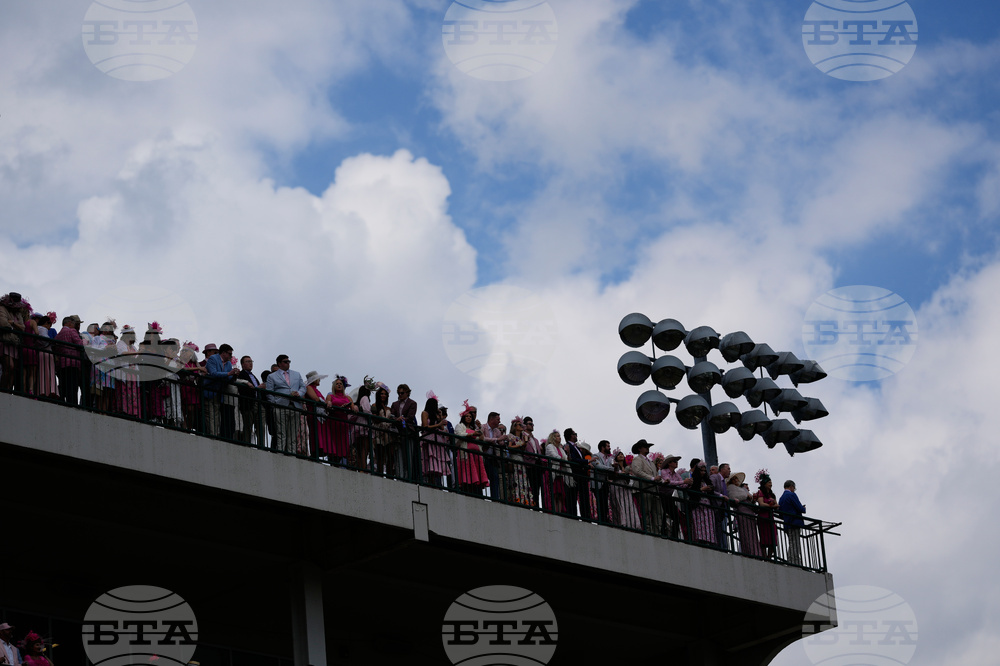 Kentucky Oaks Horse Racing