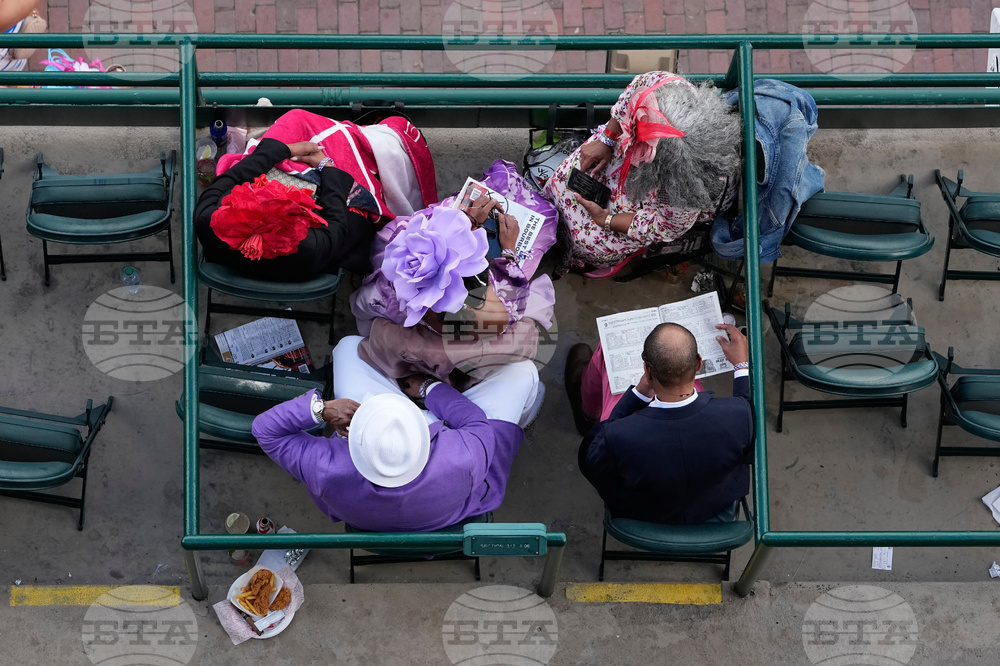 Kentucky Oaks Horse Racing