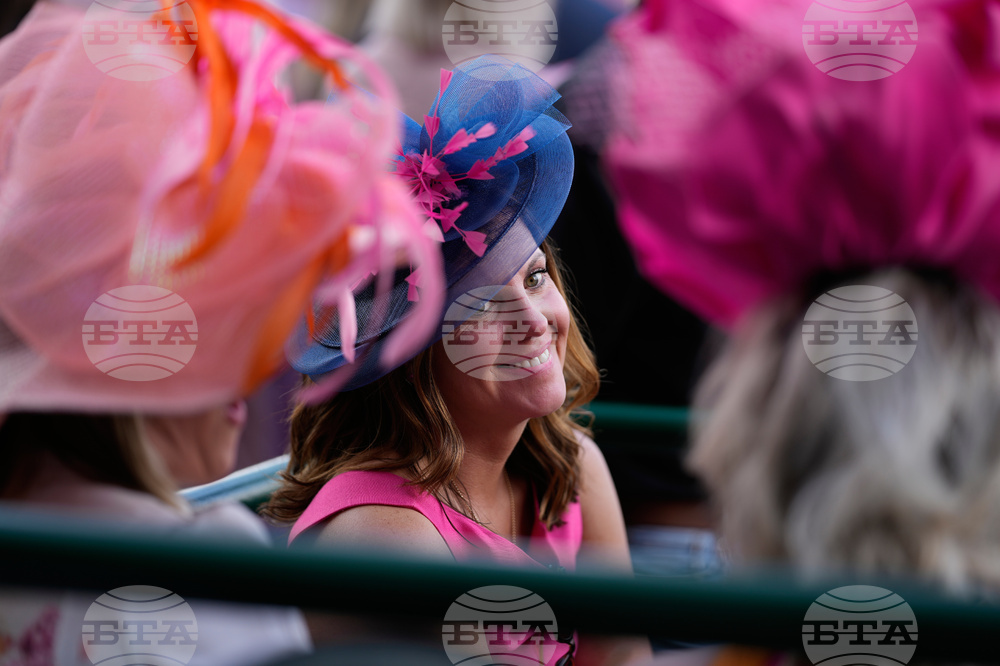 Kentucky Oaks Horse Racing